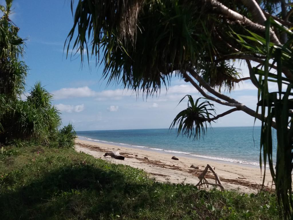 Wera Beach Kadumbul Exterior foto